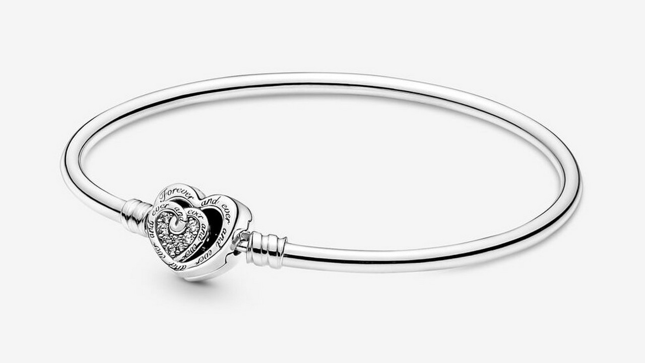 pandora promozione festa mamma regalo bracciale edizione limitata omaggio offerta