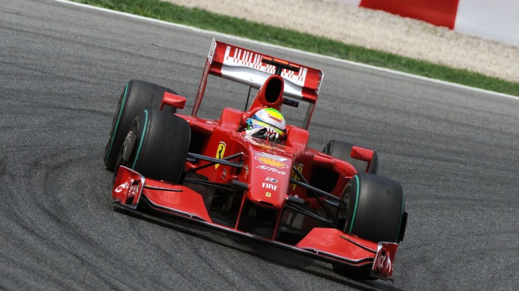 Collana storia ferrari grade rossa volume uno in omaggio con la gazzetta dello sport